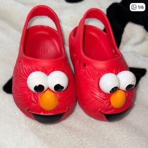 Sesame Street Elmo Kids Sandals - Bright Red